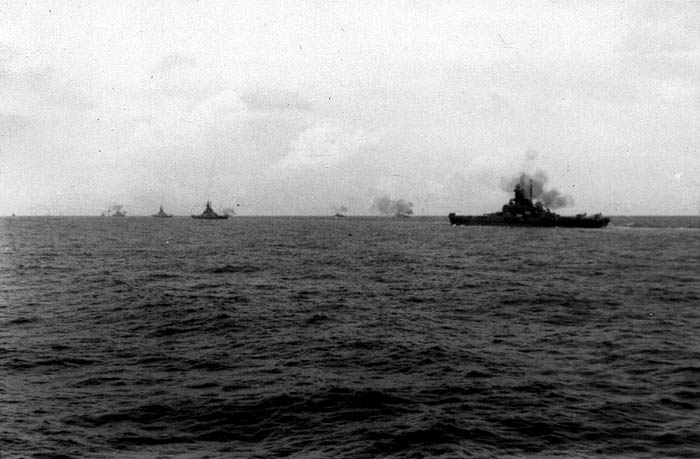 Battleships firing on Kamaishi
