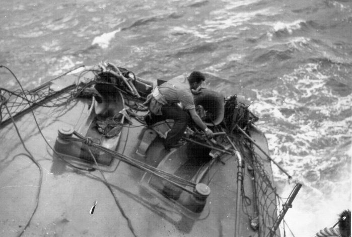 Aircraft carrier  Cowpens  collision.<br>Bent bow; 18OCT1943.
